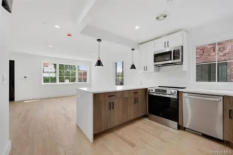 3824 215th Street Bayside NY 11361