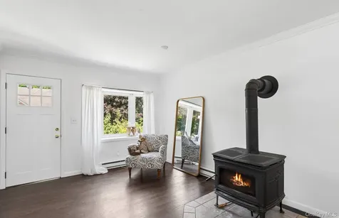 15 Indian Hill Road East Hampton NY 11937