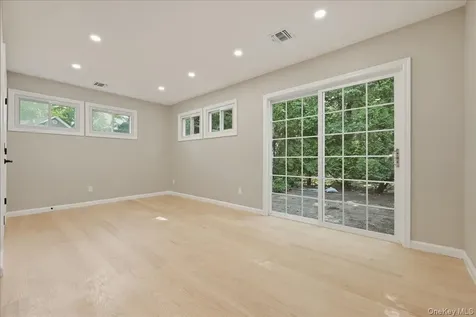 7 Surrey Road Massapequa NY 11758