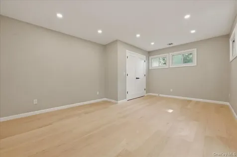 7 Surrey Road Massapequa NY 11758