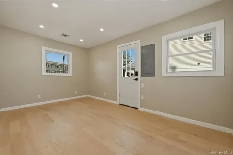 7 Surrey Road Massapequa NY 11758