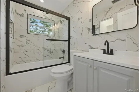 7 Surrey Road Massapequa NY 11758