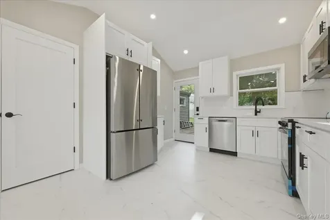 7 Surrey Road Massapequa NY 11758