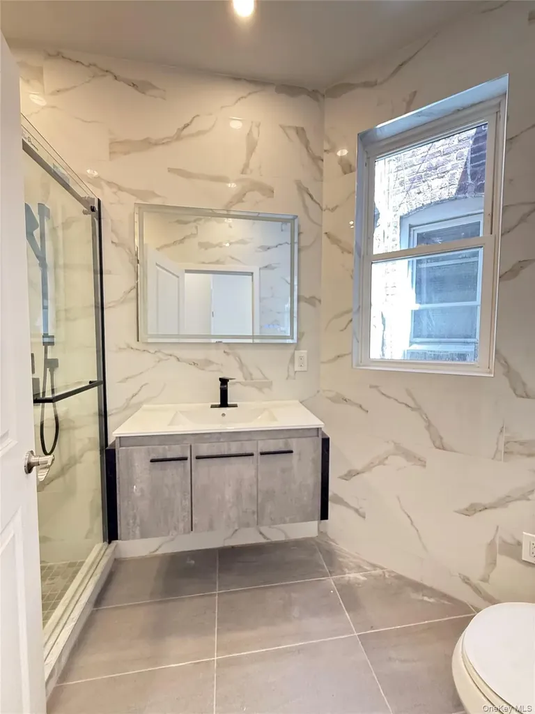 3409 29th Street Astoria NY 11106
