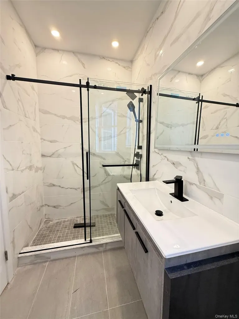 3409 29th Street Astoria NY 11106