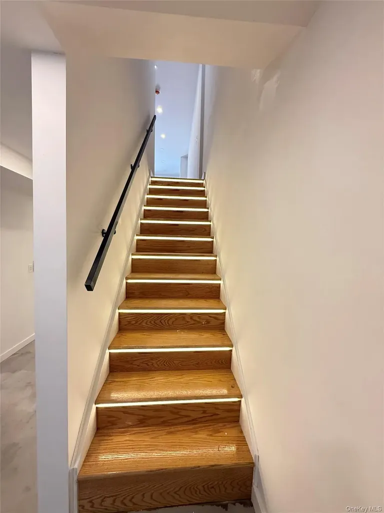 3409 29th Street Astoria NY 11106