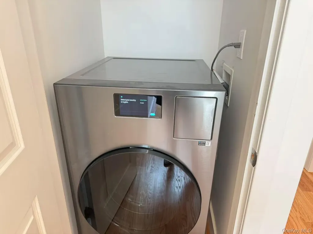 3409 29th Street Astoria NY 11106