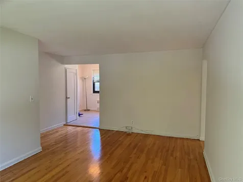 130 Virgina Road White Plains NY 10603