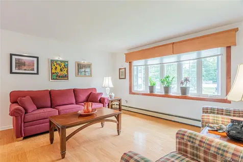 4 Russett Lane Wappingers Falls NY 12590