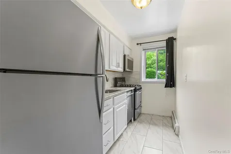 200 Lexington Avenue Oyster Bay NY 11771