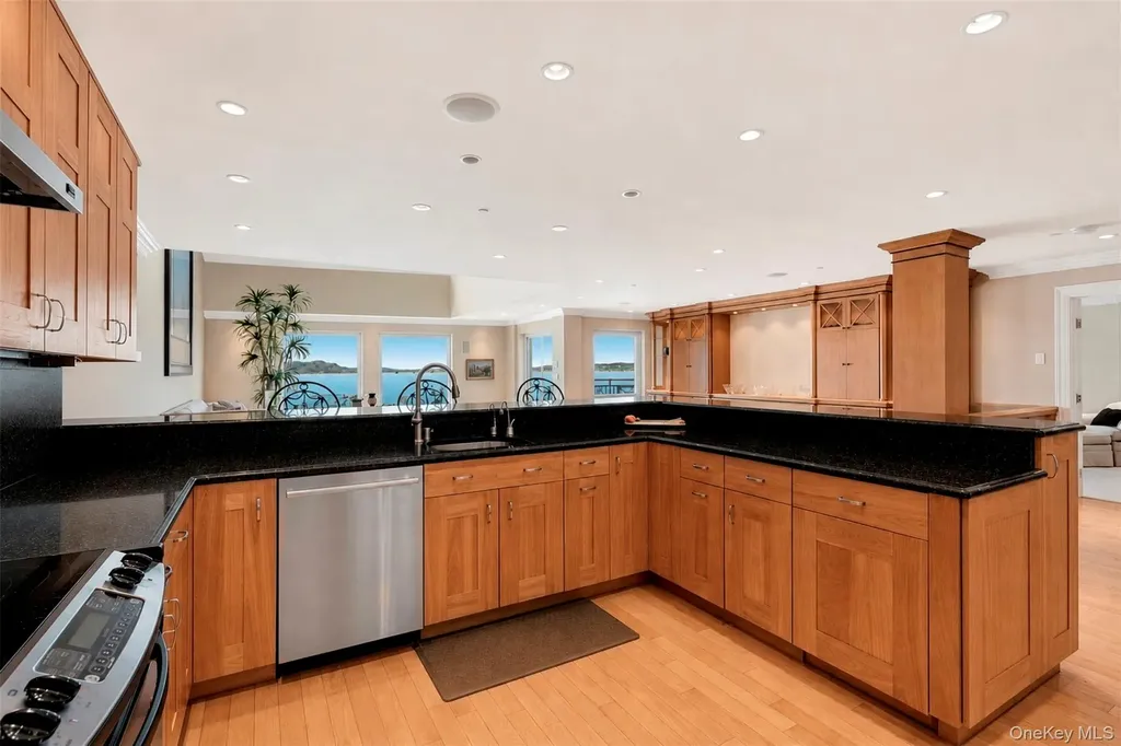 401 Harbor Cove Piermont NY 10968