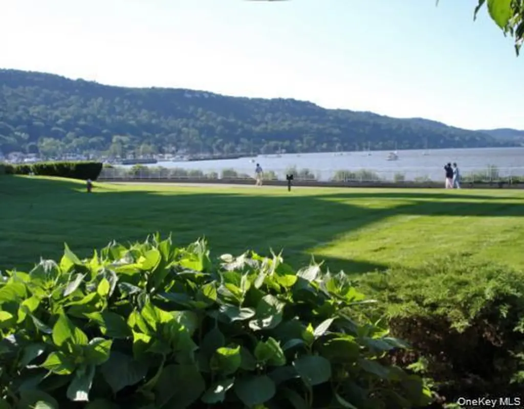 401 Harbor Cove Piermont NY 10968