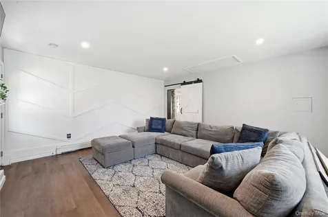 634 Morrison Street Babylon NY 11702