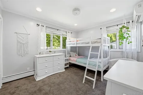 634 Morrison Street Babylon NY 11702
