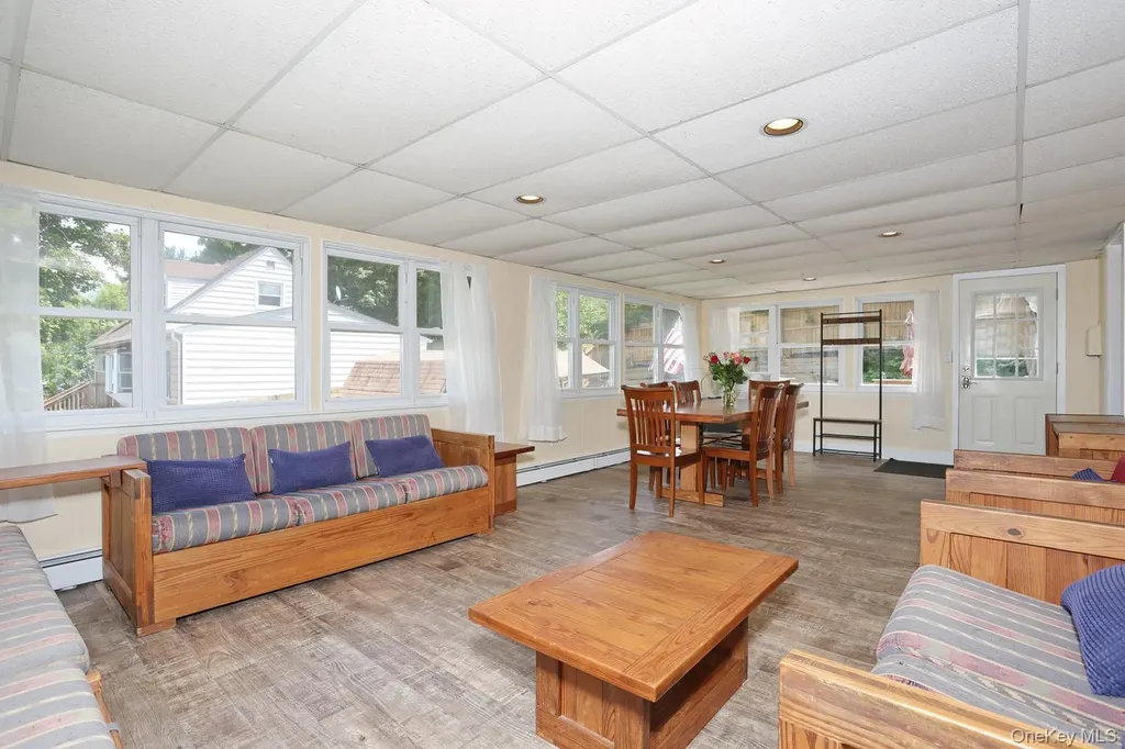 1 Havervale Lane Garnerville NY 10923