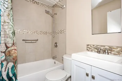 1 Havervale Lane Garnerville NY 10923