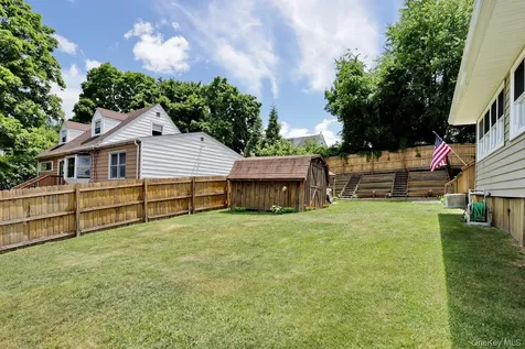 1 Havervale Lane Garnerville NY 10923