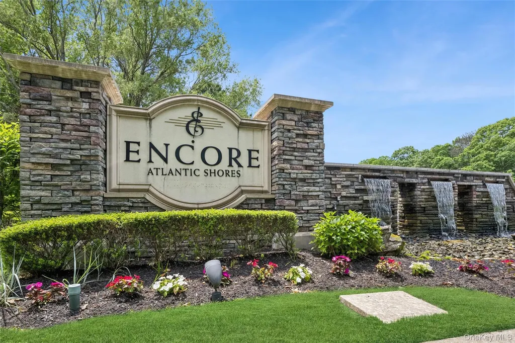 176 Melody Court Eastport NY 11941