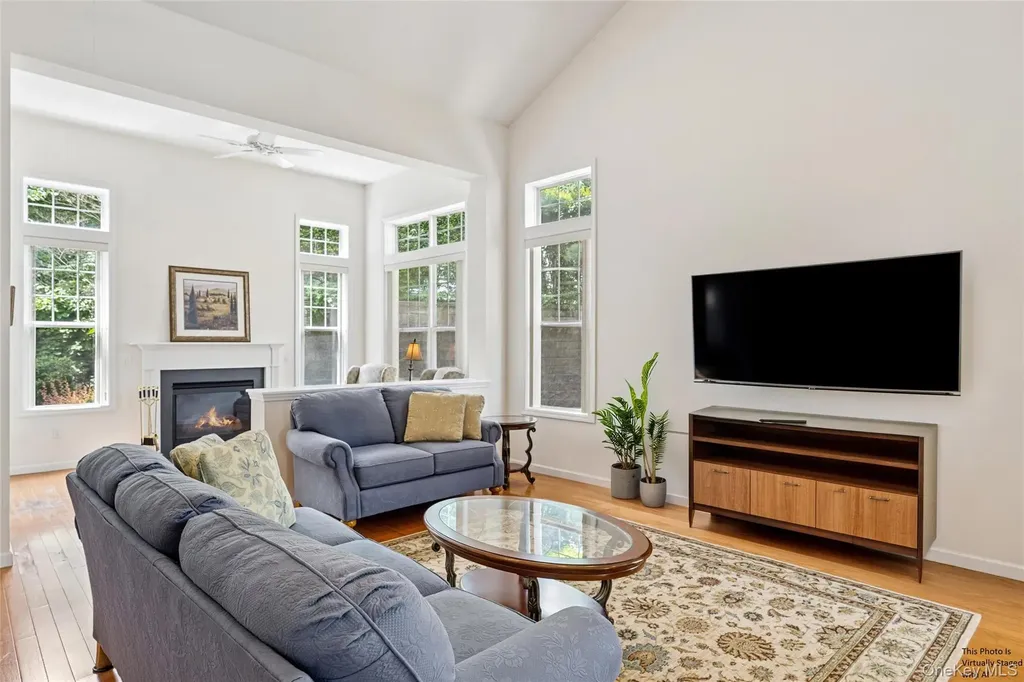 176 Melody Court Eastport NY 11941