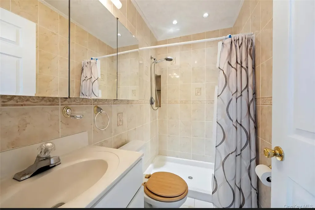 168 Beach 96th Street Far Rockaway NY 11693
