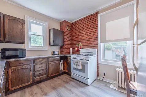 19 W Union Street Kingston NY 12401