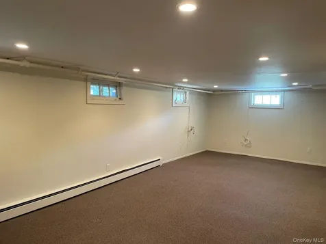 20 Gainsboro Syosset NY 11791