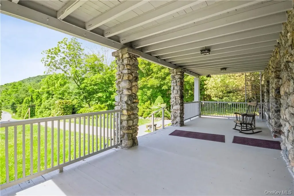 1111 Route 9 Garrison NY 10524