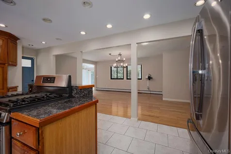 32 Cole Road Pleasant Valley NY 12569
