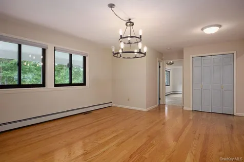 32 Cole Road Pleasant Valley NY 12569