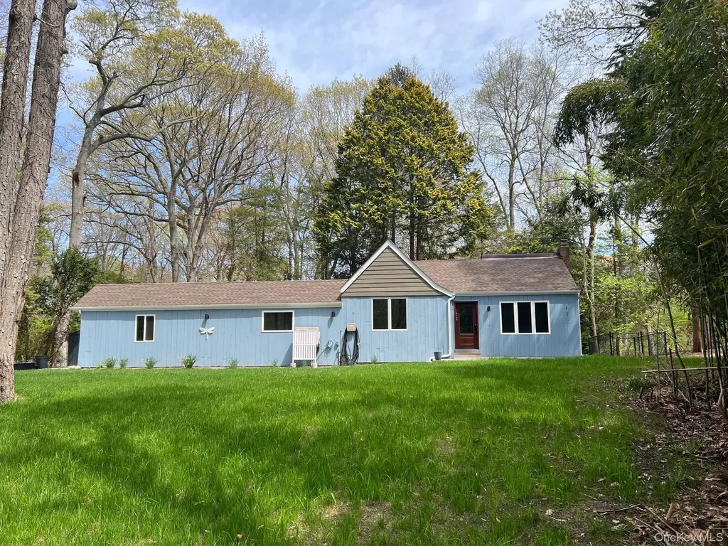 11 Triple Oak Lane Nissequogue NY 11780