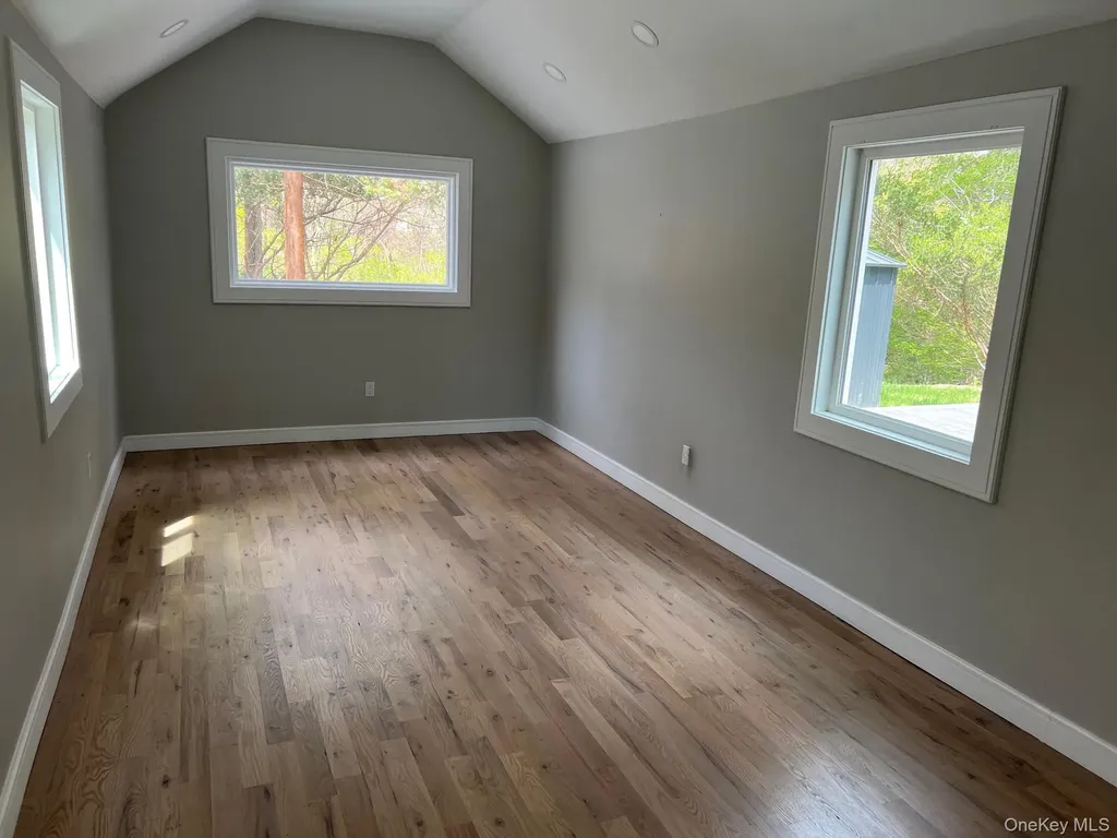 11 Triple Oak Lane Nissequogue NY 11780