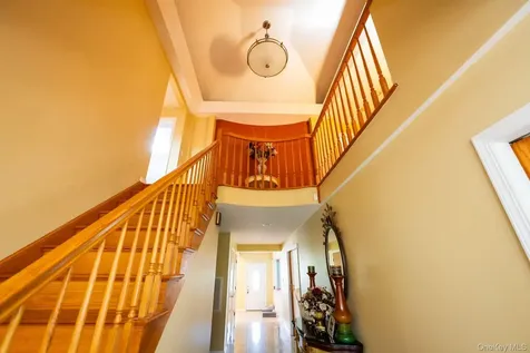 21643 28th Road Bayside NY 11360