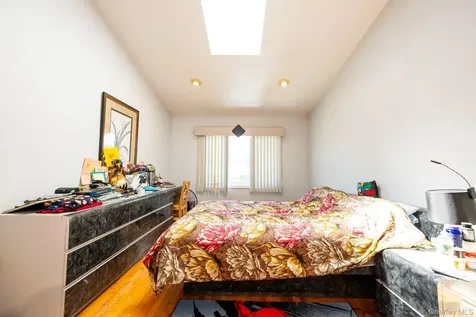 21643 28th Road Bayside NY 11360