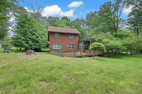 22 Ballard Street Smallwood NY 12778