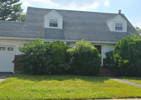 80 Elmwood Street Plainview NY 11803