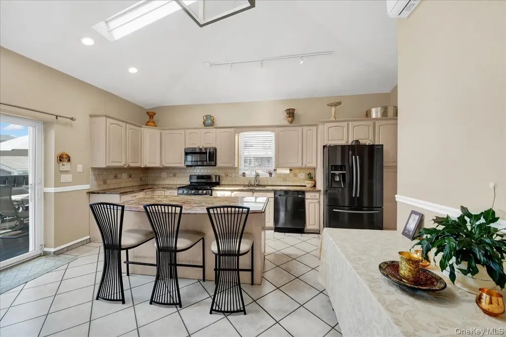 0000 Dean Avenue Bronx NY 10465