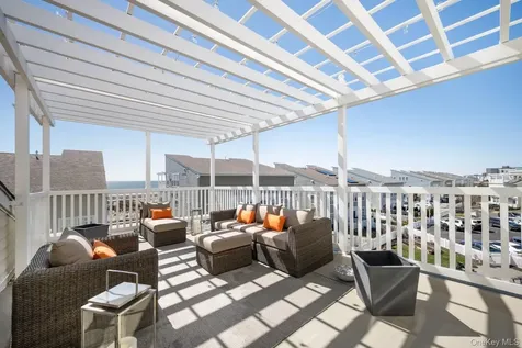 6319 Ocean Avenue S Arverne NY 11692