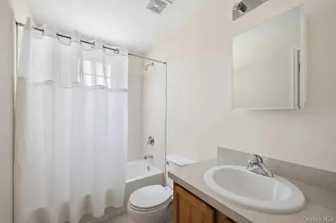 6319 Ocean Avenue S Arverne NY 11692