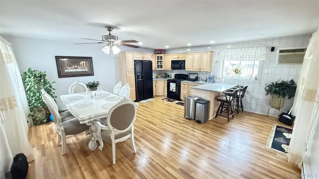 706 Partridge Avenue West Hempstead NY 11552