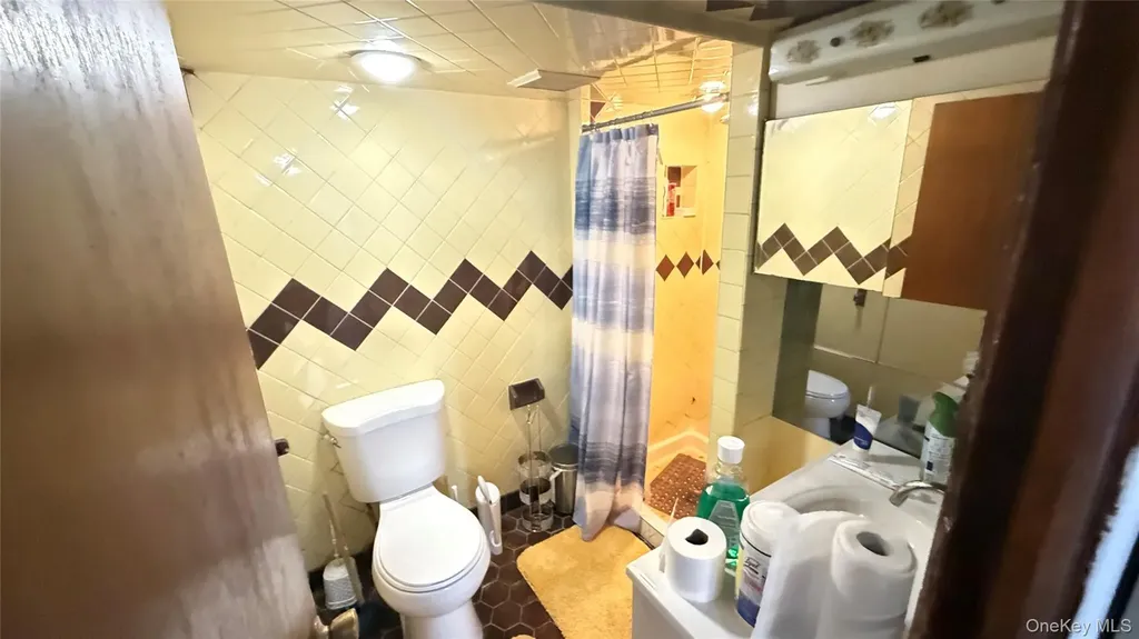 706 Partridge Avenue West Hempstead NY 11552