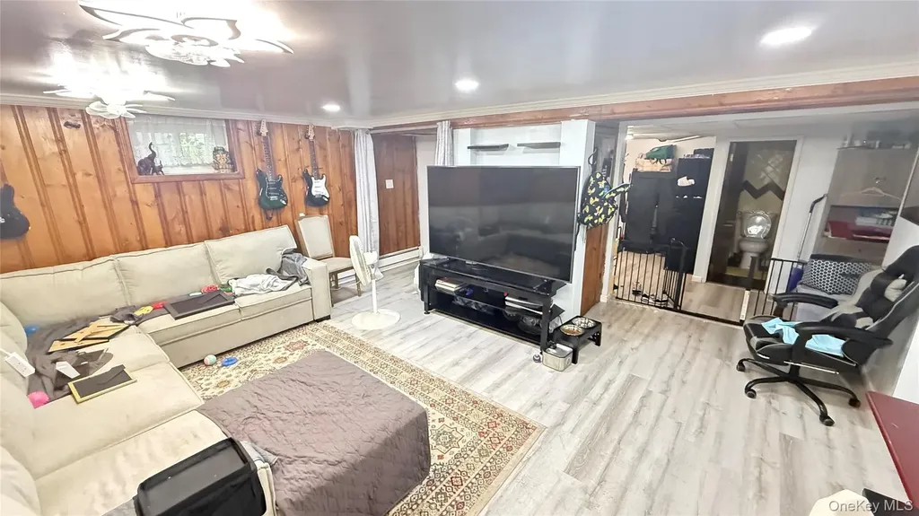 706 Partridge Avenue West Hempstead NY 11552