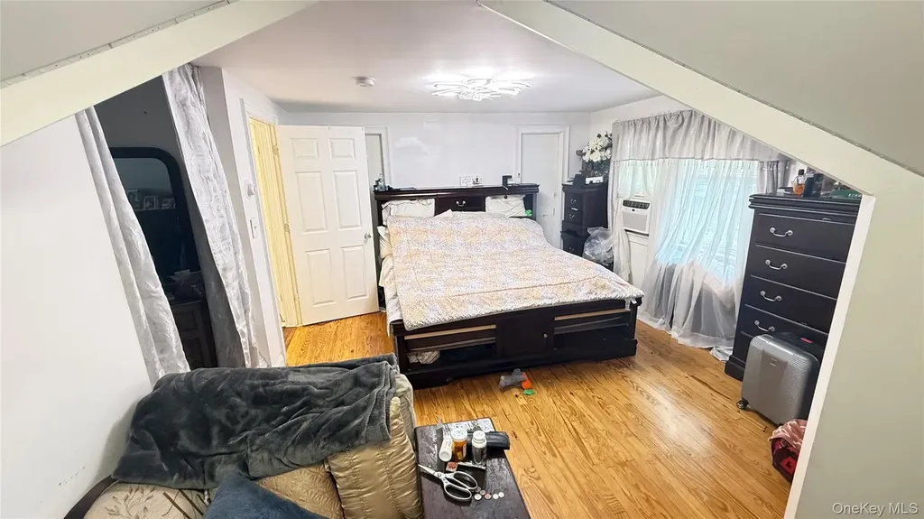 706 Partridge Avenue West Hempstead NY 11552