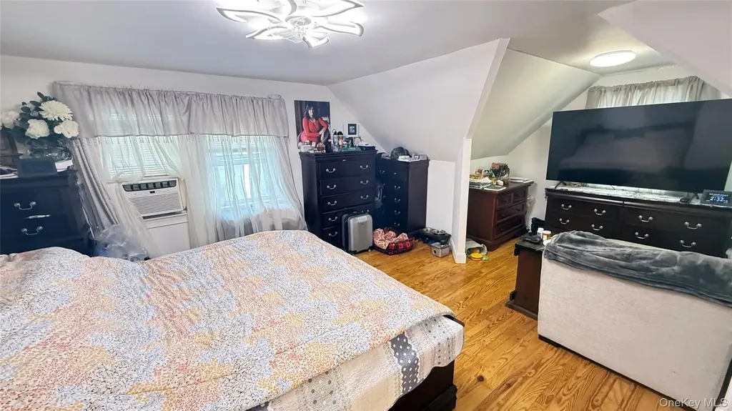 706 Partridge Avenue West Hempstead NY 11552