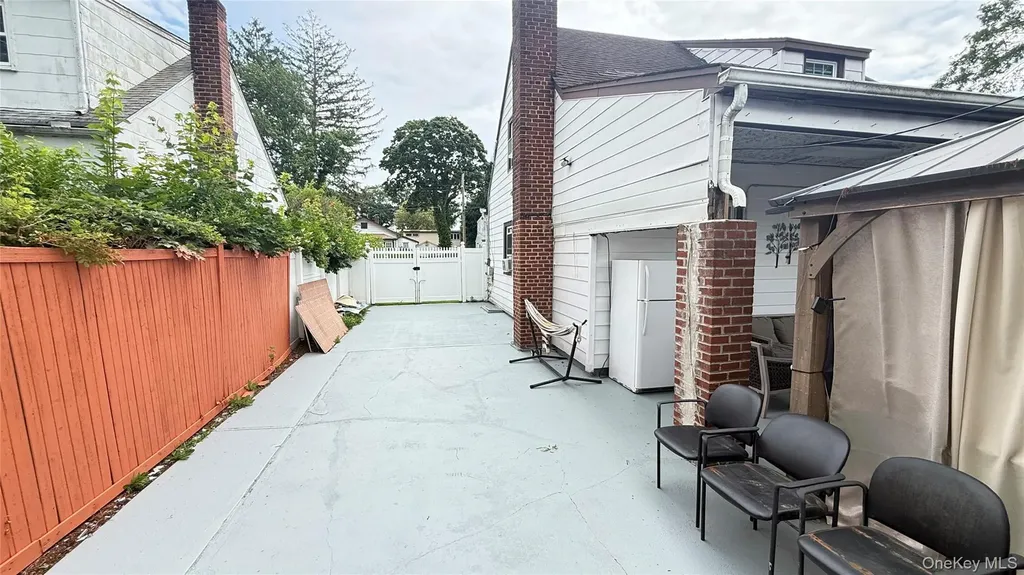 706 Partridge Avenue West Hempstead NY 11552