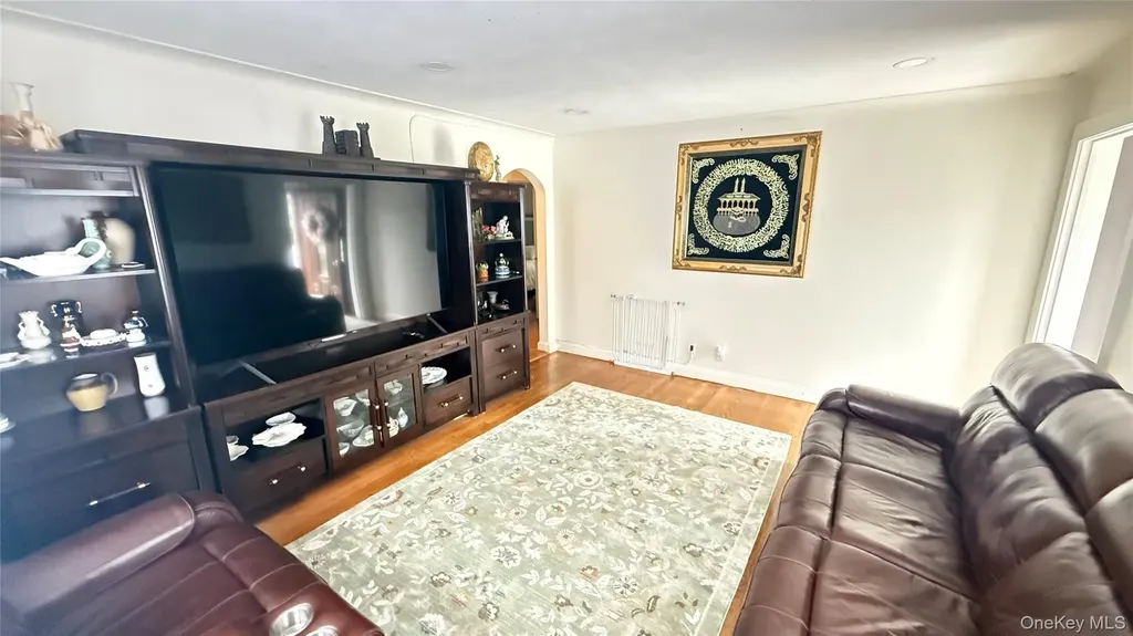 706 Partridge Avenue West Hempstead NY 11552