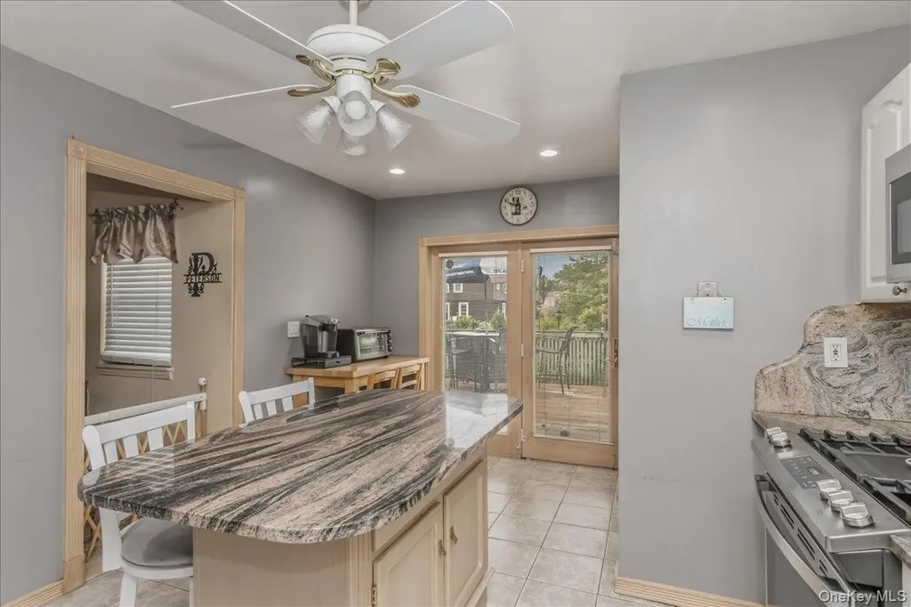 3158 Rawlins Avenue Bronx NY 10465