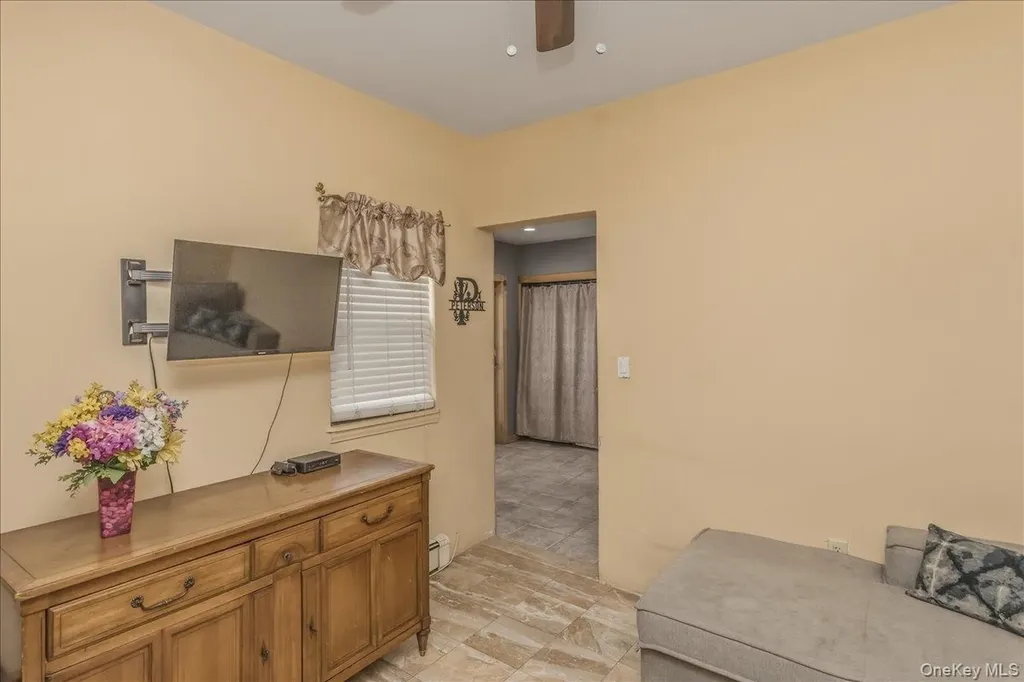 3158 Rawlins Avenue Bronx NY 10465