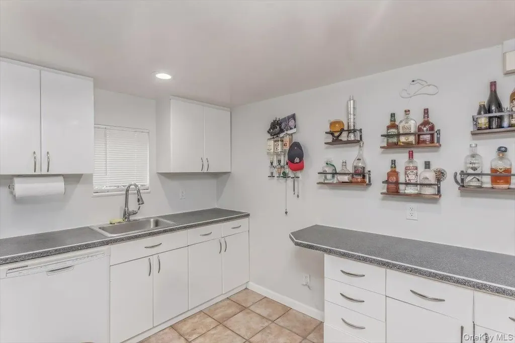 3158 Rawlins Avenue Bronx NY 10465