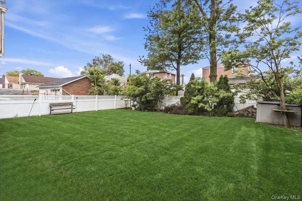 3158 Rawlins Avenue Bronx NY 10465