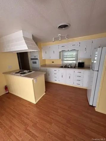 1040 Violet Avenue Hyde Park NY 12538